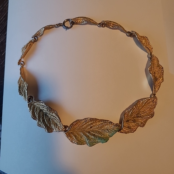 Vintage Napier Sterling Silver Leaf Necklace - Picture 4 of 4